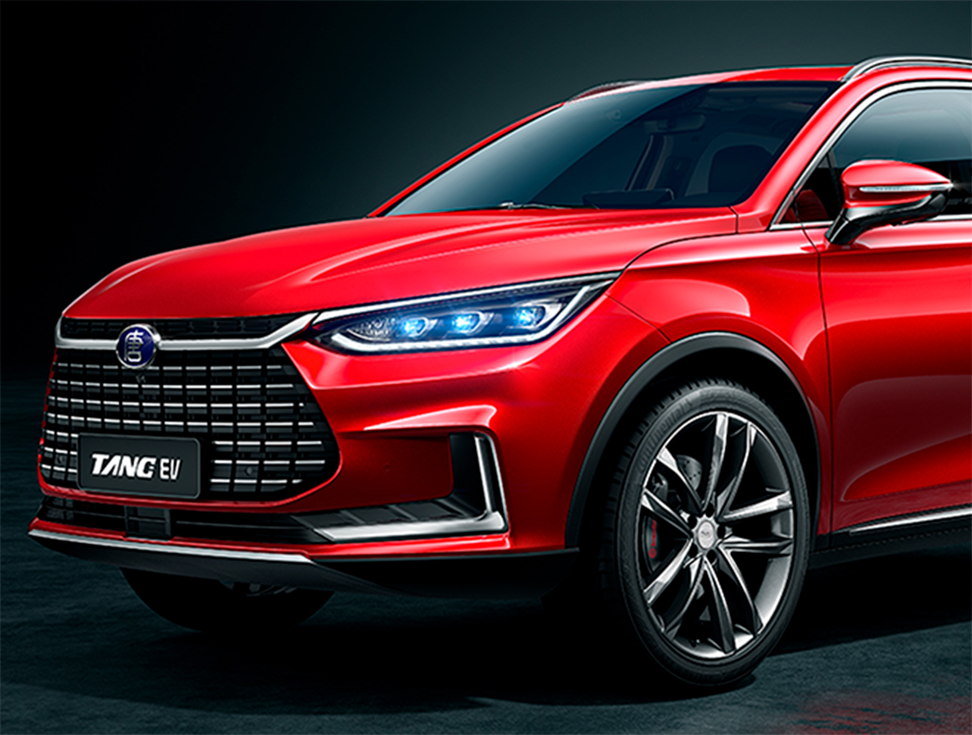 Carro electrico BYD Modelo TANG EV color rojo